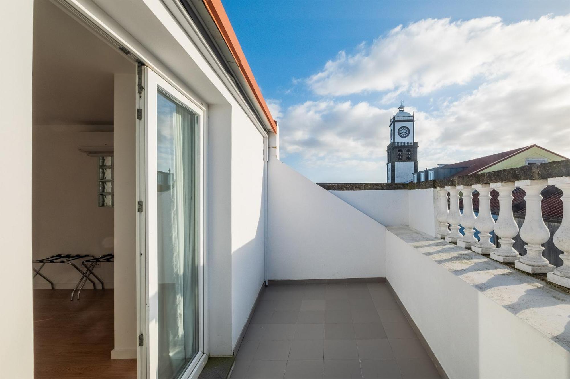 Ferienwohnung Ponta Delgada Flats - Host & Chill Exterior foto