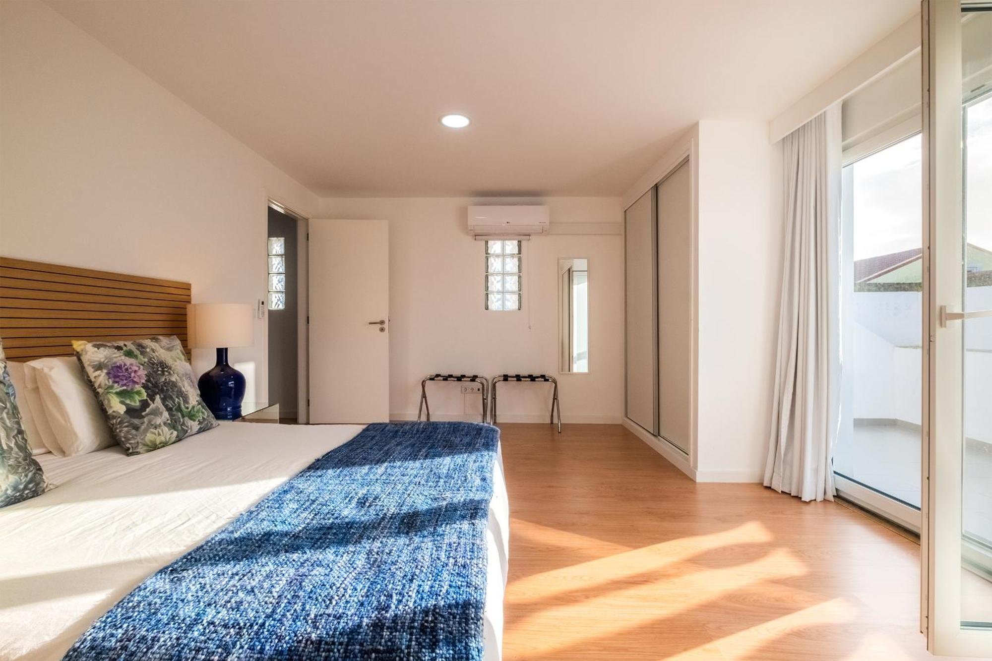 Ferienwohnung Ponta Delgada Flats - Host & Chill Exterior foto